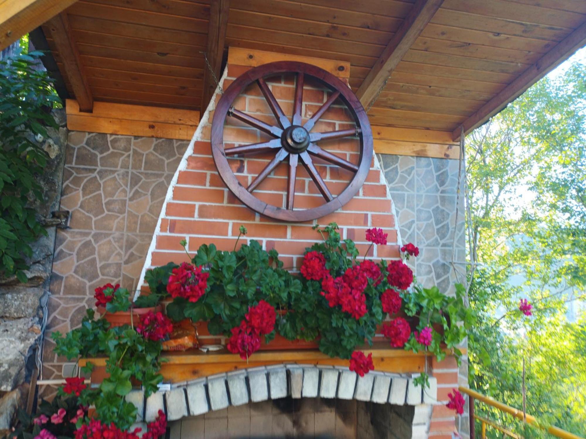 Guest House Stoletnika Jagodina Zewnętrze zdjęcie